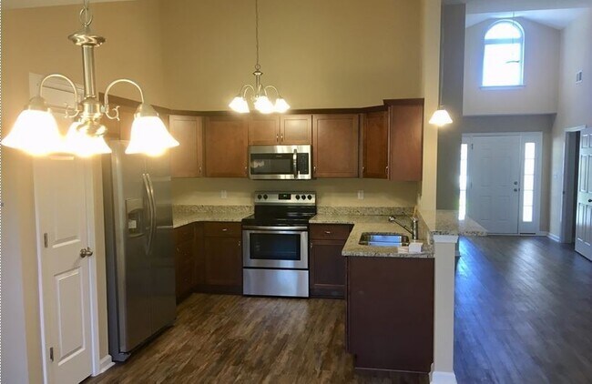 Building Photo - 3 Bedroom 2 Bathroom House In Carolina Shores