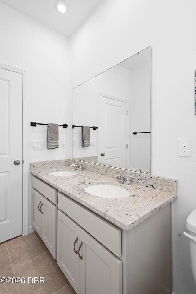 Building Photo - 875 Honey Petal Ln
