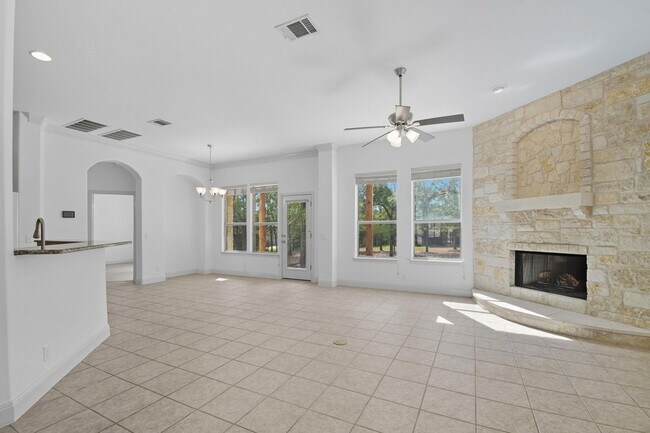 Building Photo - 117 Hornsby Trail