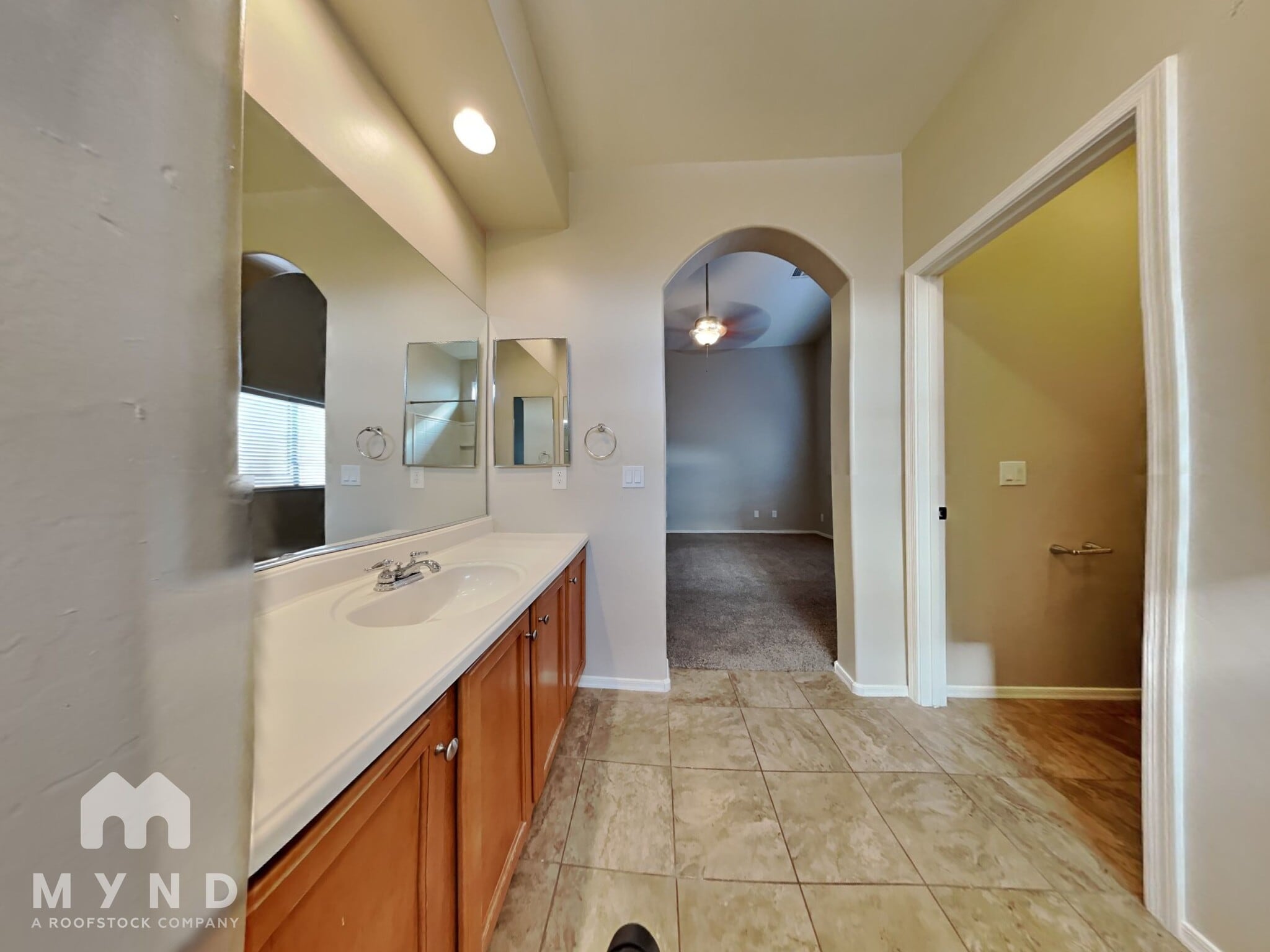 Building Photo - 6315 S 25th Dr