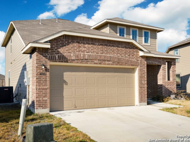 Building Photo - Charming 3-Bedroom Home in Northeast San Antonio