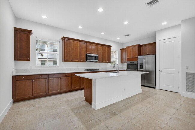 Building Photo - 7089 Edison Pl