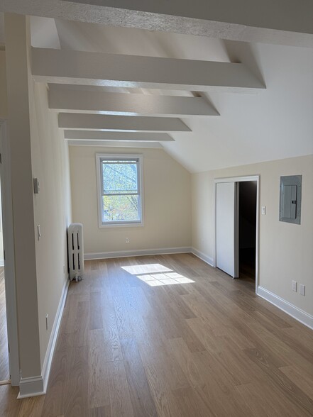 Living Room - 12 Thomas Pl