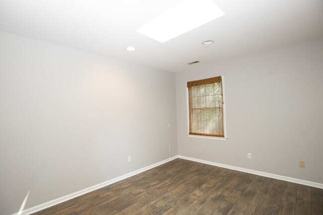 Building Photo - "3-Bedroom Home on Fox Hunt Lane in Southern Pines – Cozy Living Awaits!"