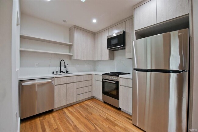Building Photo - 17449 Bullock St