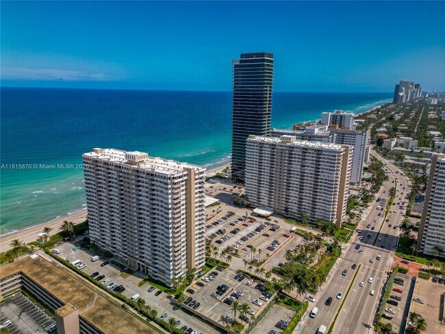 Building Photo - 1950 S Ocean Dr