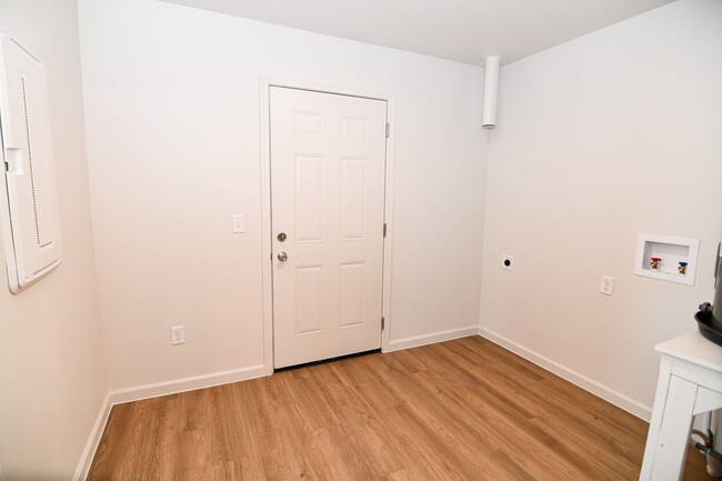 Building Photo - 3 Bedroom, Single-story Townhomes for rent in Madrid, IA