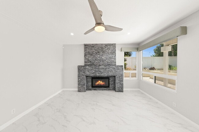 Building Photo - Stunning 4BR + Office/Den, 3BA View Home with 3-Car Garage!