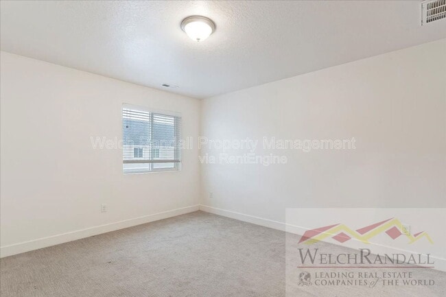 Building Photo - 1177 Shady Brook Ln S