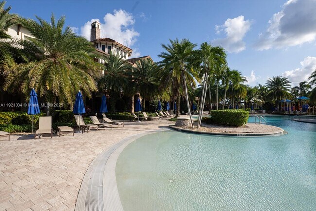 Building Photo - 10660 S Lago Vista Cir