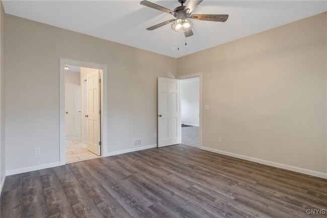 Building Photo - 25 Zahler Tract