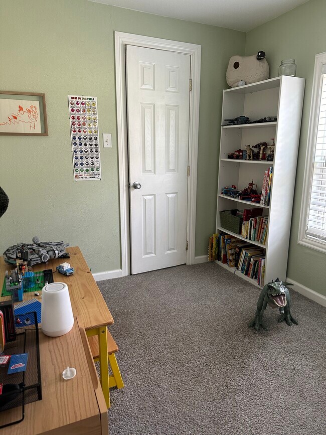 Building Photo - 849 N Third St