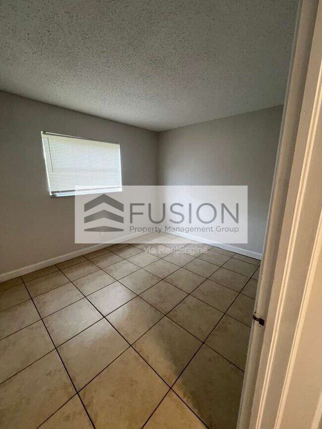 Building Photo - 400 NW 65th Ave