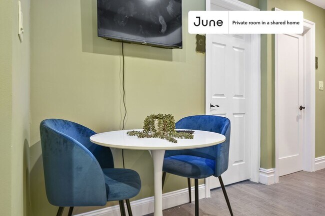 Building Photo - Room in Shared 3 bed/1 bath home