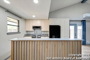 Building Photo - 2107 Darwin Dr