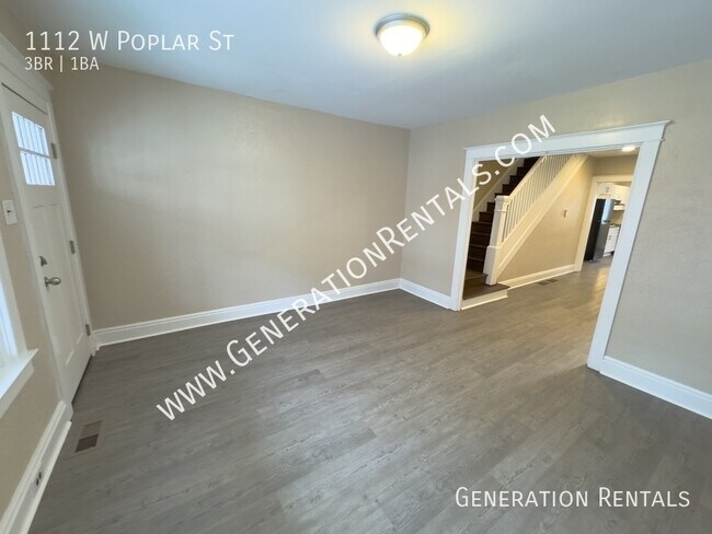 Building Photo - 1112 W Poplar St