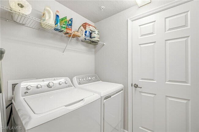 Building Photo - 17251 Cherrywood Ct