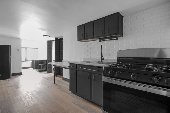 Building Photo - 51 E North St