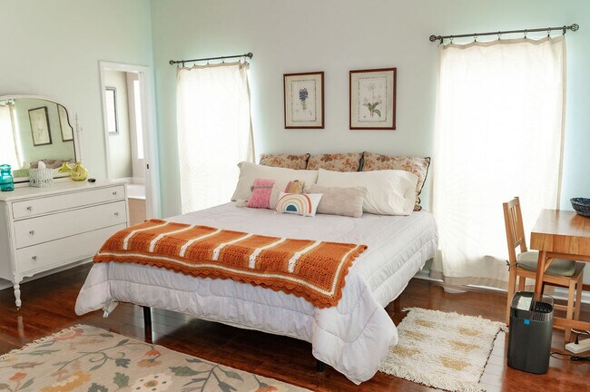 Building Photo - 2009 Paradise Oaks Ct