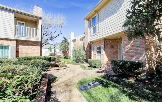 Building Photo - 5968 Woodway Place Ct