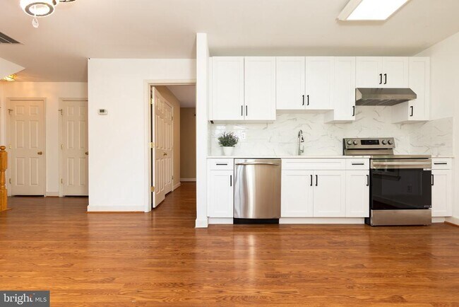 Building Photo - 13039 Glen Mill Rd