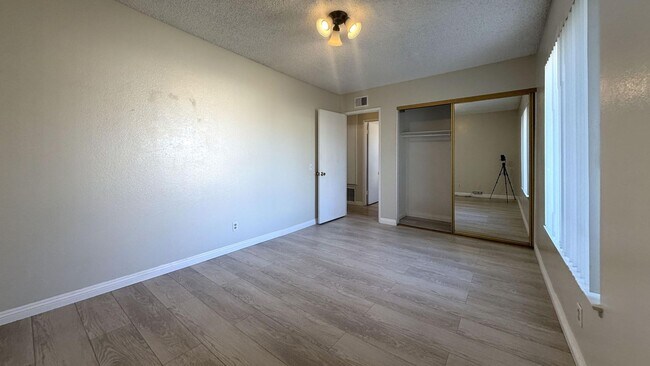 Building Photo - 148 Carmody St