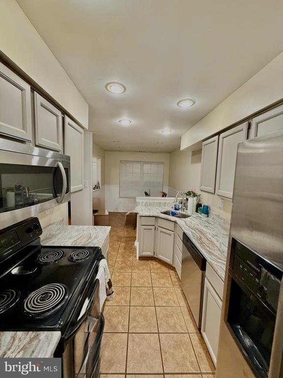 Building Photo - 212 Nottingham Ct