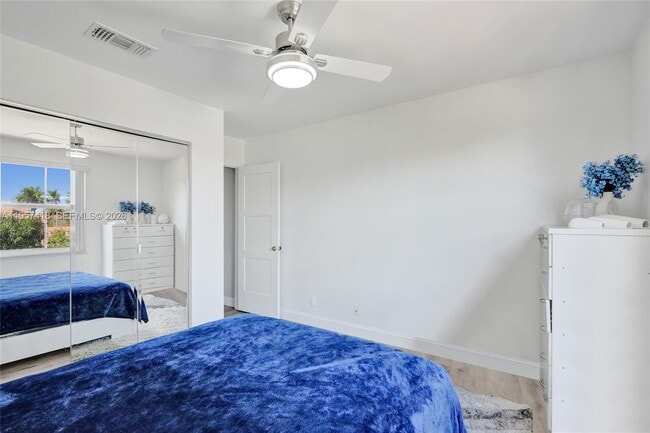 Building Photo - 2001 Barcelona Terrace