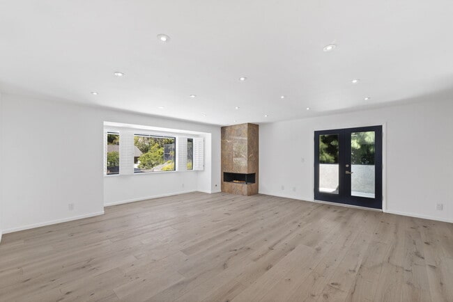 Building Photo - 2937 Deep Canyon Dr