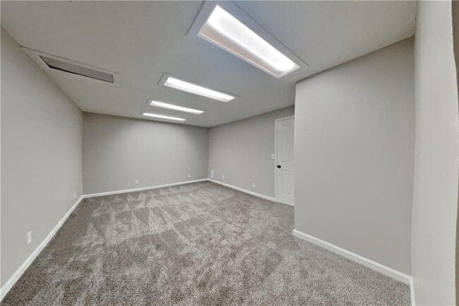 Building Photo - 2795 Kakki Ct