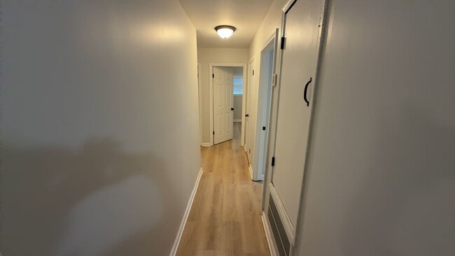 Building Photo - 39 Edgeview Heights Rd
