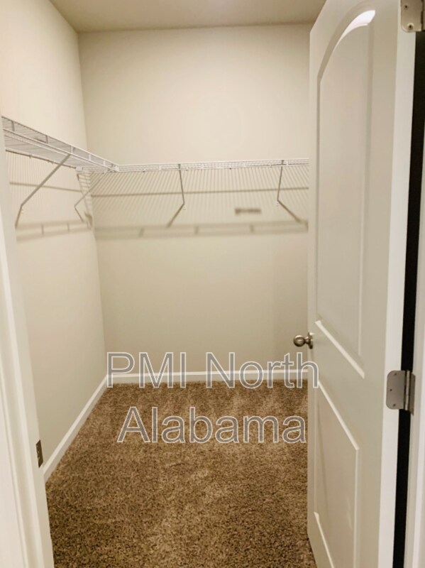 Building Photo - 14170 Lannister Ln
