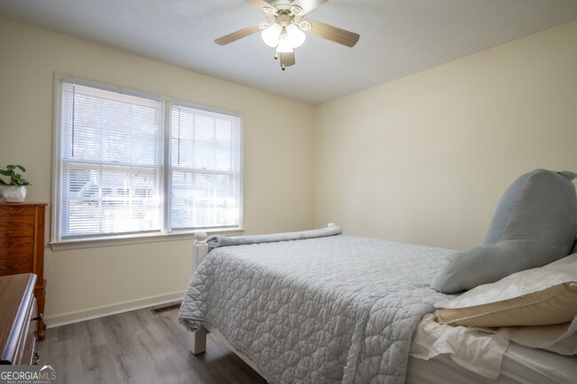 Building Photo - 100 VFW Dr