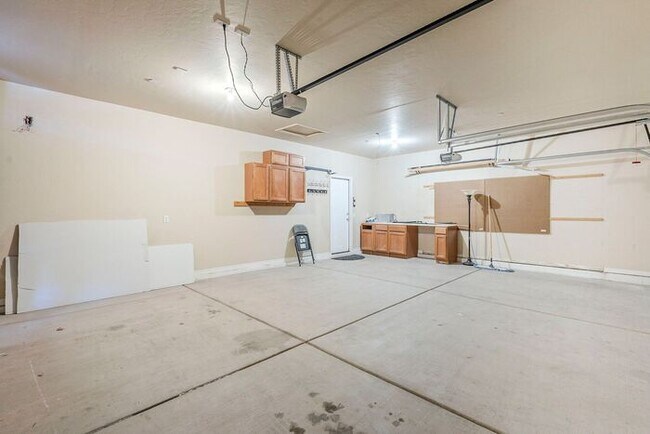 Building Photo - Pending/ Rented - Sahuarita Beauty!