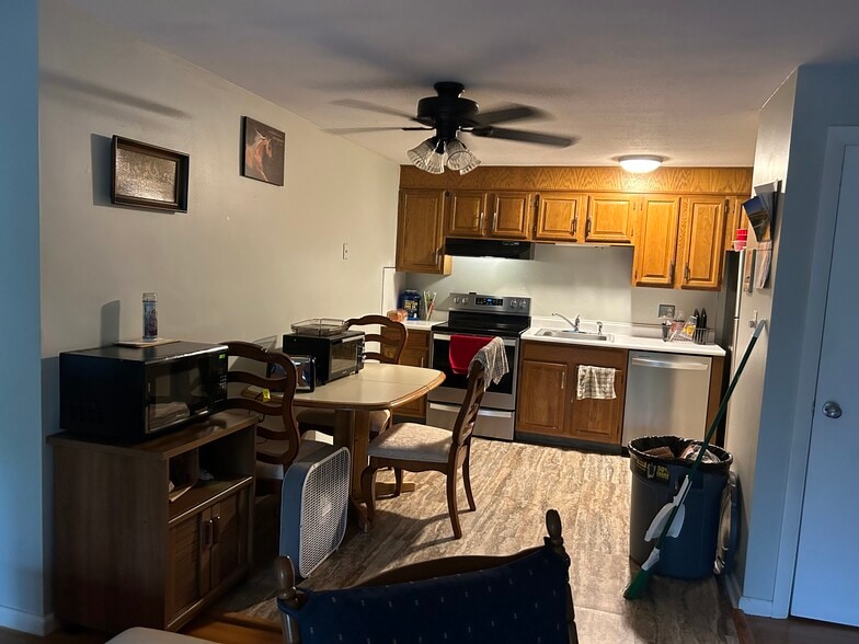 Full view of Kitchen - 2 Albert Dr