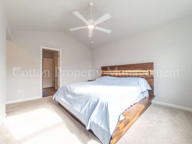 Building Photo - 7626 Knightbell Cir