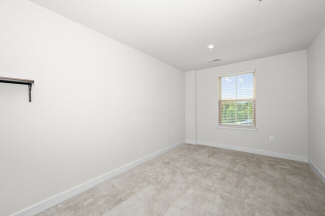 Building Photo - 5983 Jefferson Technology Blvd