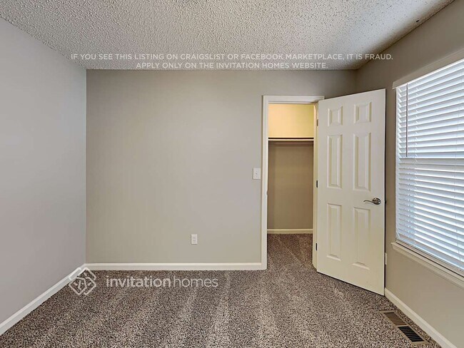 Building Photo - 980 Ancestra Dr