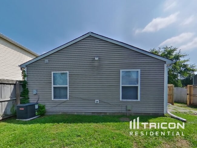 Building Photo - 2314 Collins Way