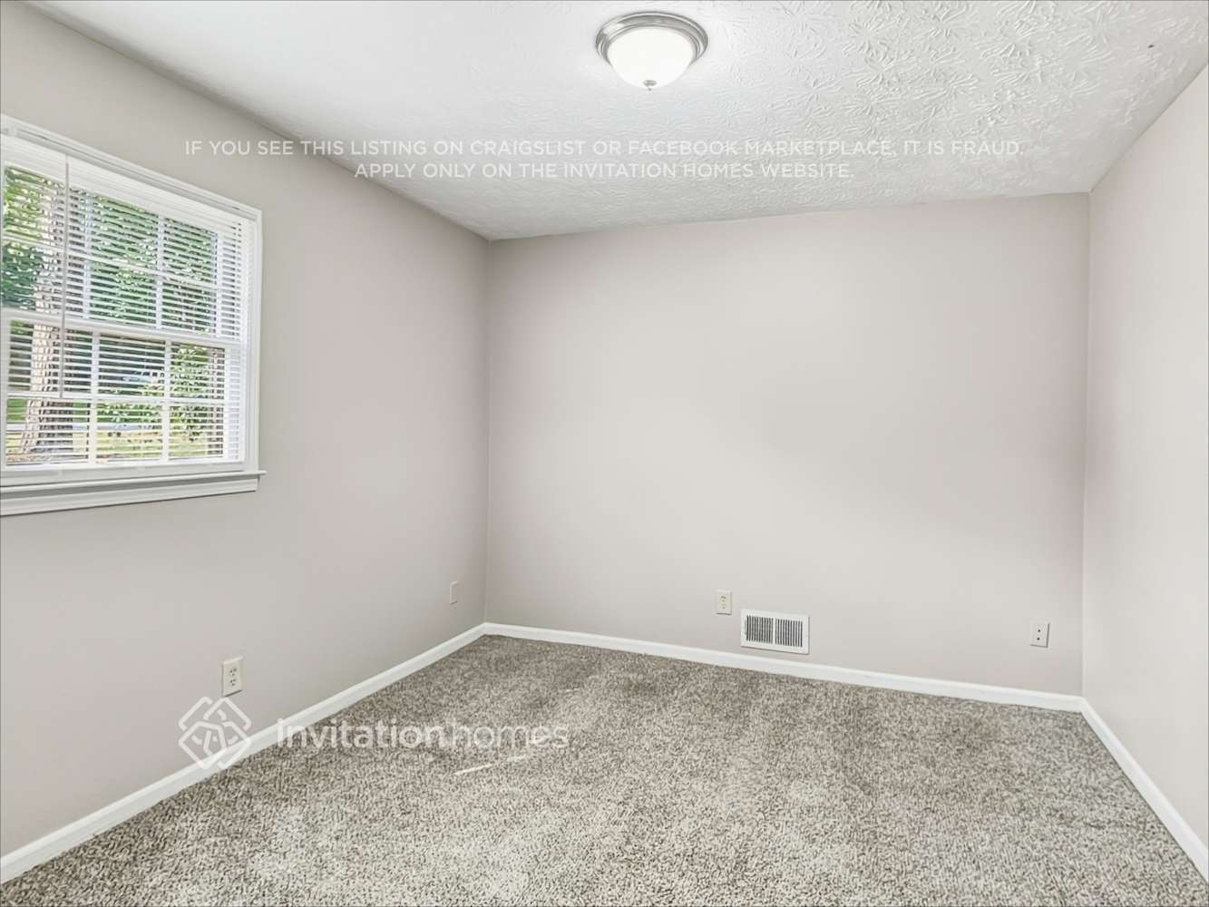 Building Photo - 4412 Bryant Dr SW