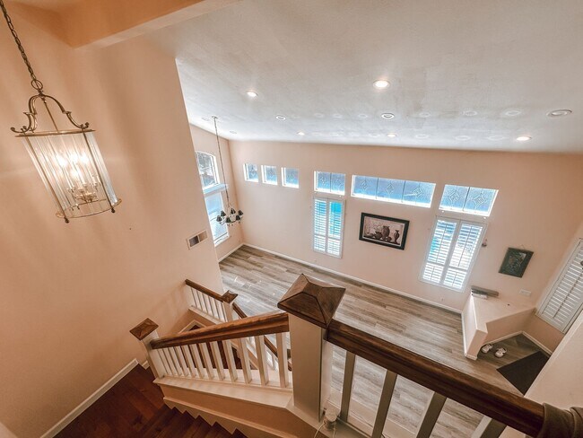 Building Photo - Home in Pleasanton Available!