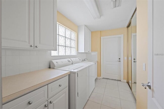 Building Photo - 8857 Etera Dr