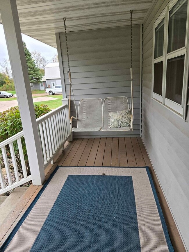 Building Photo - 14995 50th Ave