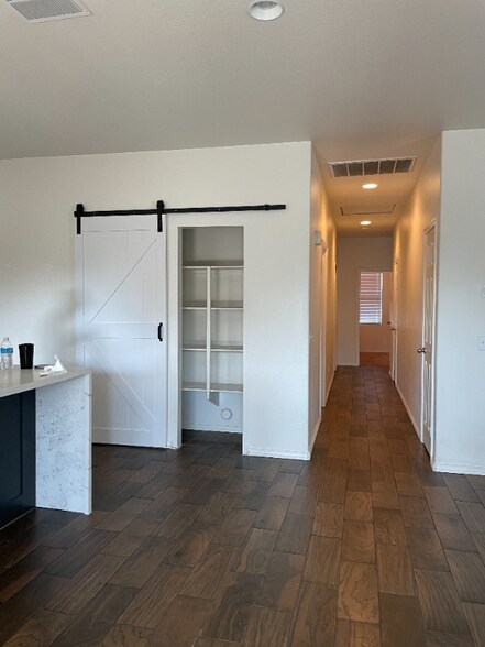 Building Photo - 33377 Mesolite Way