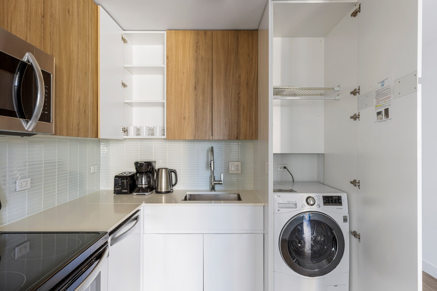 Building Photo - 2625 N Clark St