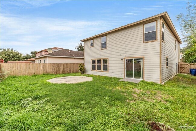 Building Photo - 12 N 39th St