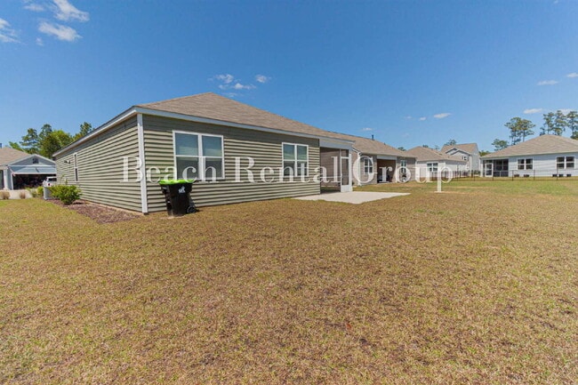 Building Photo - Spacious 4 Bedroom with Pond View