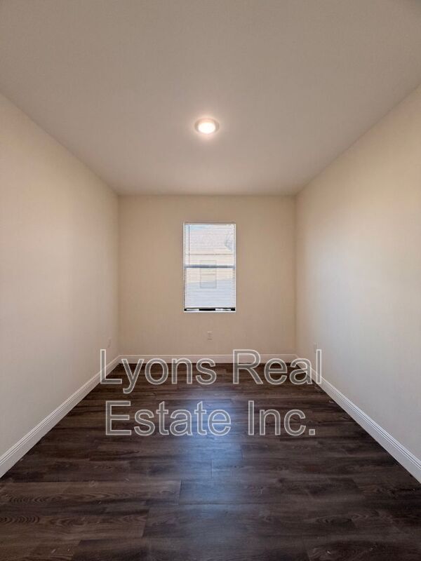 Building Photo - 452 Grant Blvd