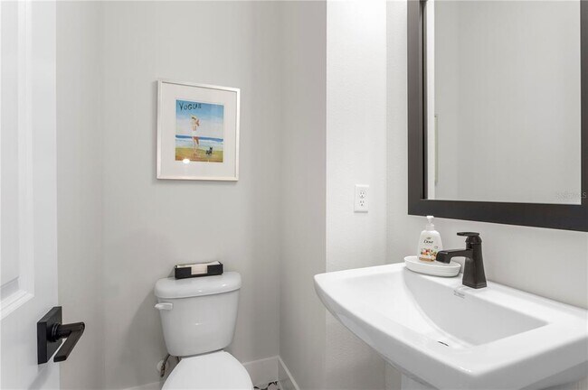 Building Photo - 114-121 21st St N