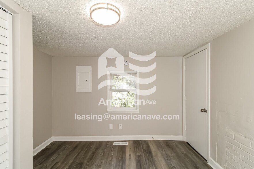 Building Photo - 1607 Lee St